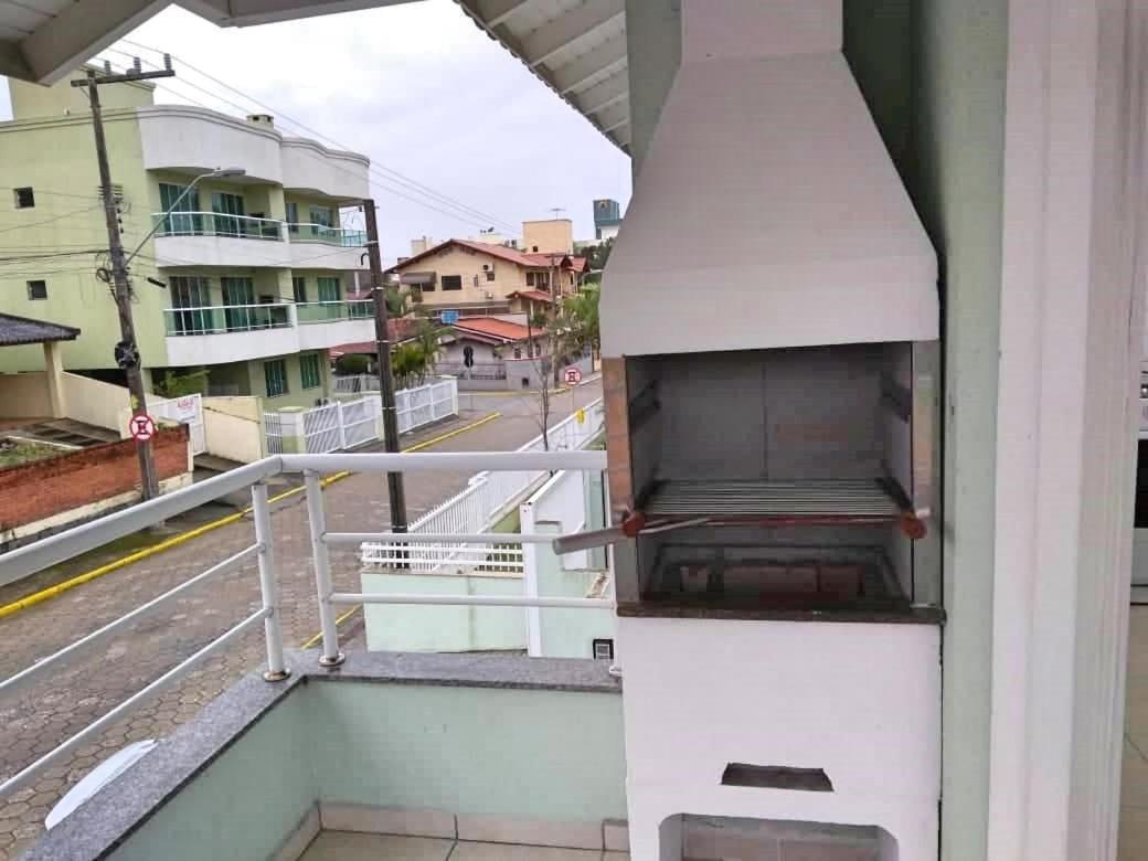 Ap 1 Dorm - Res Ilha Das Gales - Ate 4 Pessoas Apartment Bombinhas Exterior photo